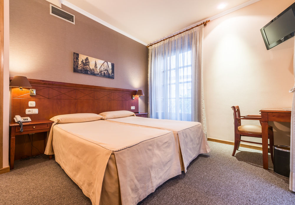 Hotel Herradura Santiago de Compostela Exterior photo