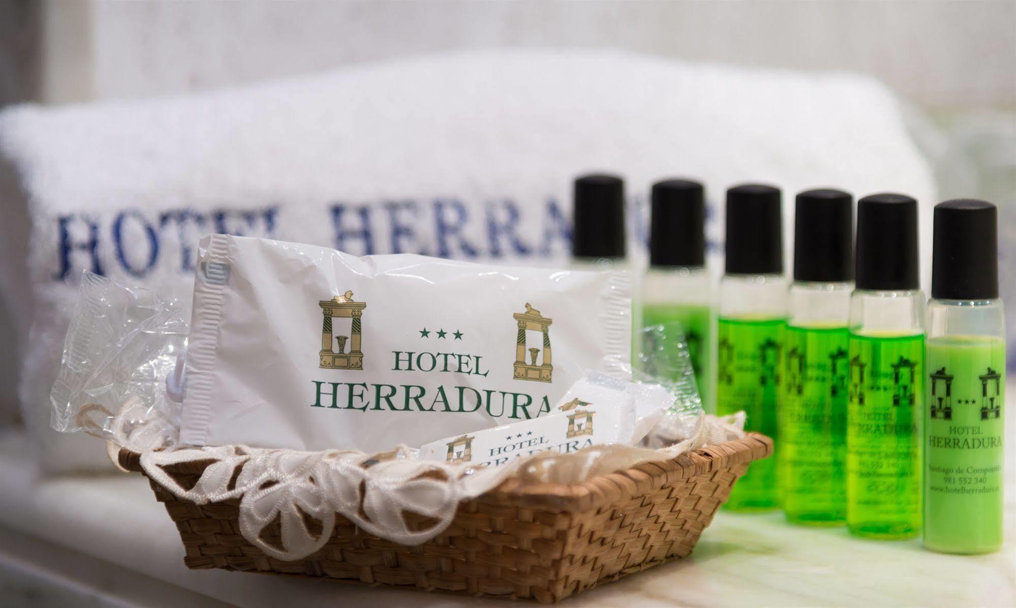 Hotel Herradura Santiago de Compostela Exterior photo